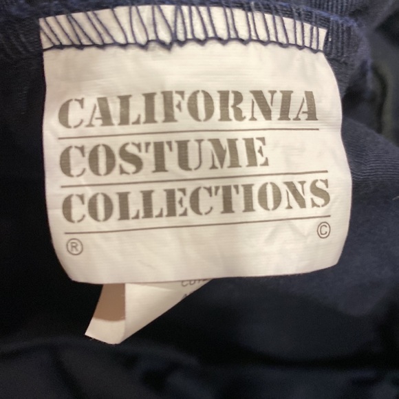 Sexy Police Officer Costume - Picture 5 of 5